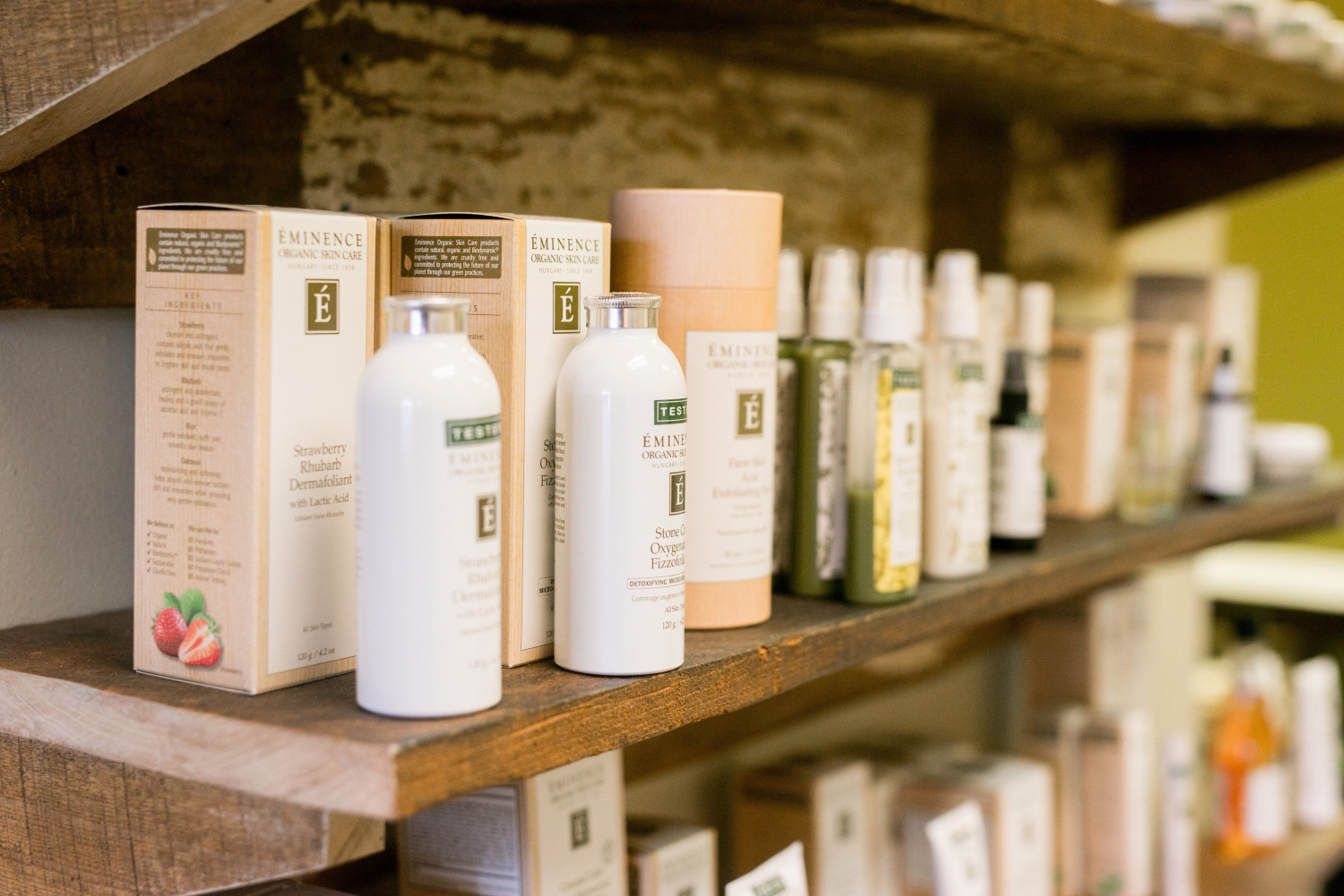 ŌZA – Beauty & Wellness